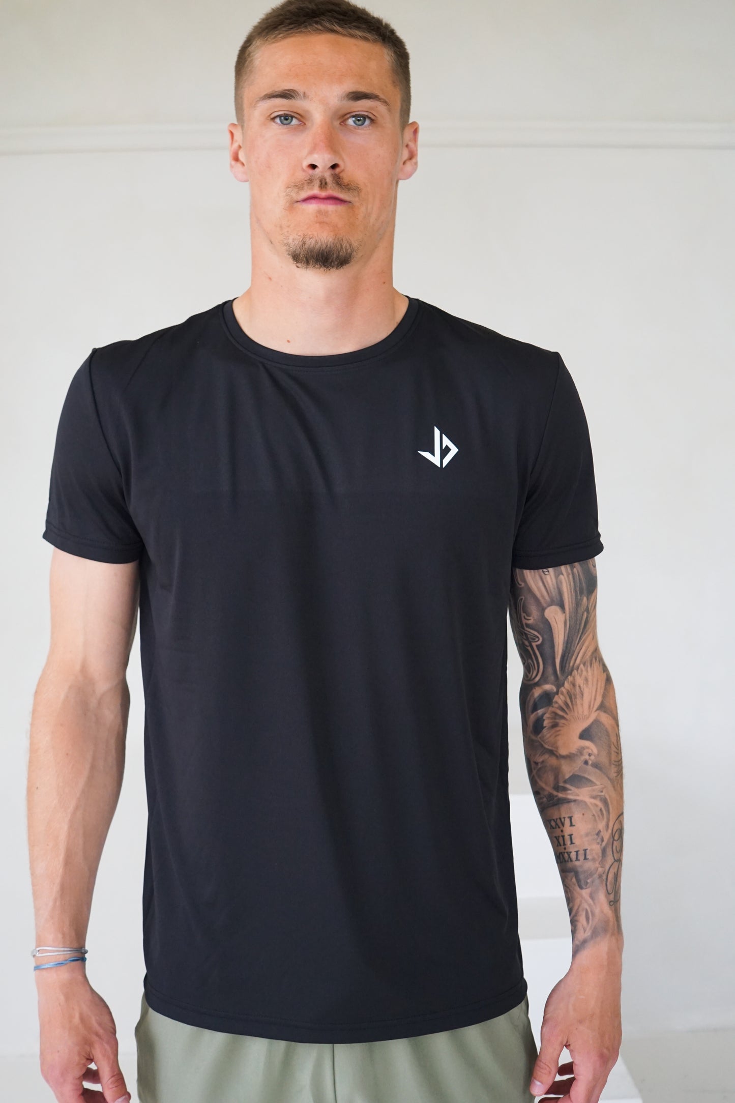 JUSS7 Intense Hardloopshirt Heren | Zwart Dry-Fit Sportshirt Korte Mouw
