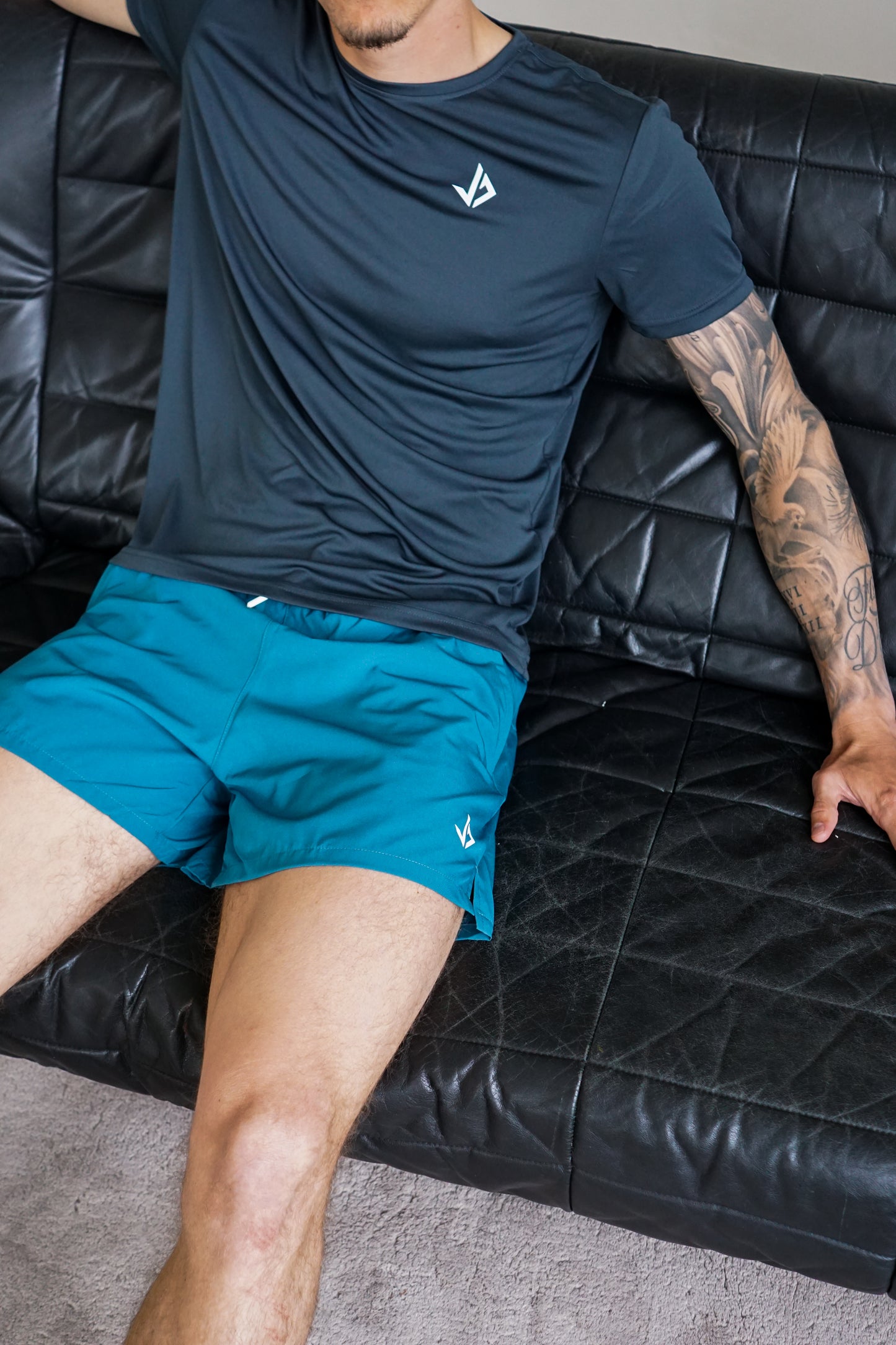 JUSS7 Intense Hardloopshirt Heren | Grijs Dry-Fit Sportshirt Korte Mouw