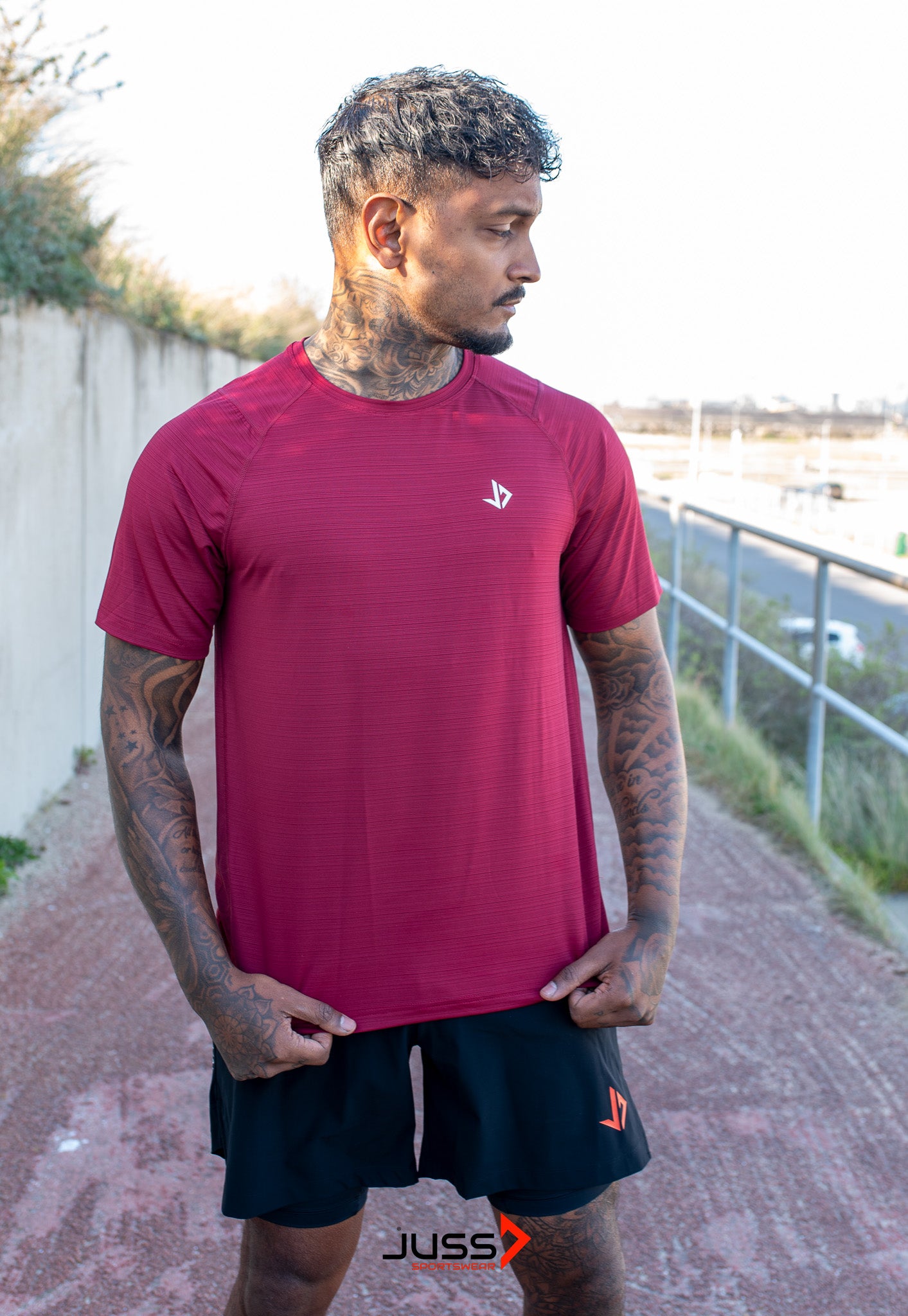 JUSS7 Sportswear - Sport Shirt Heren Rood - Lichtgewicht, Ademend, en Comfortabel