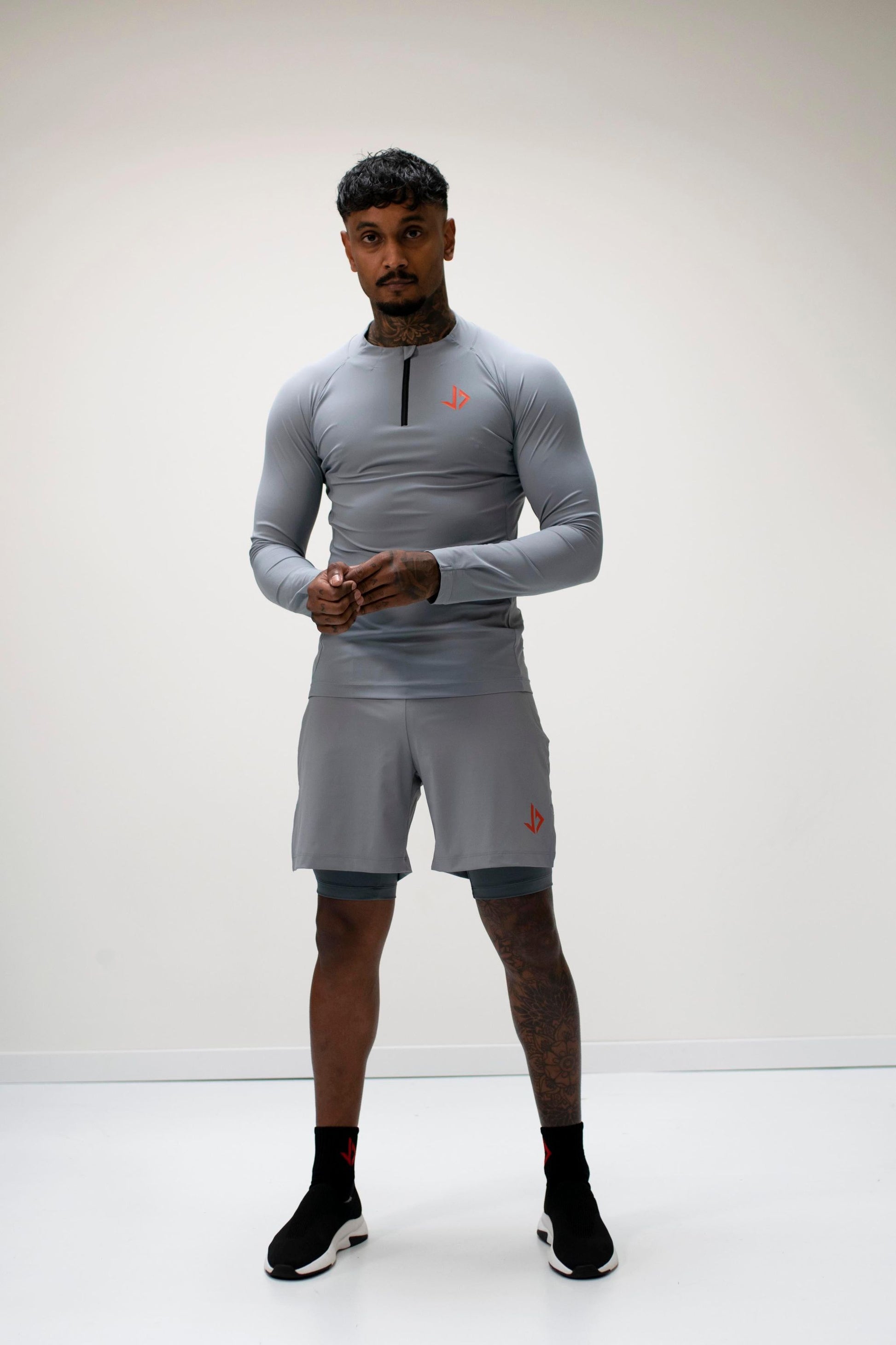 Grijze 2-in-1 heren hardloopbroek met binnenbroek en telefoonzak JUSS7 Sportswear