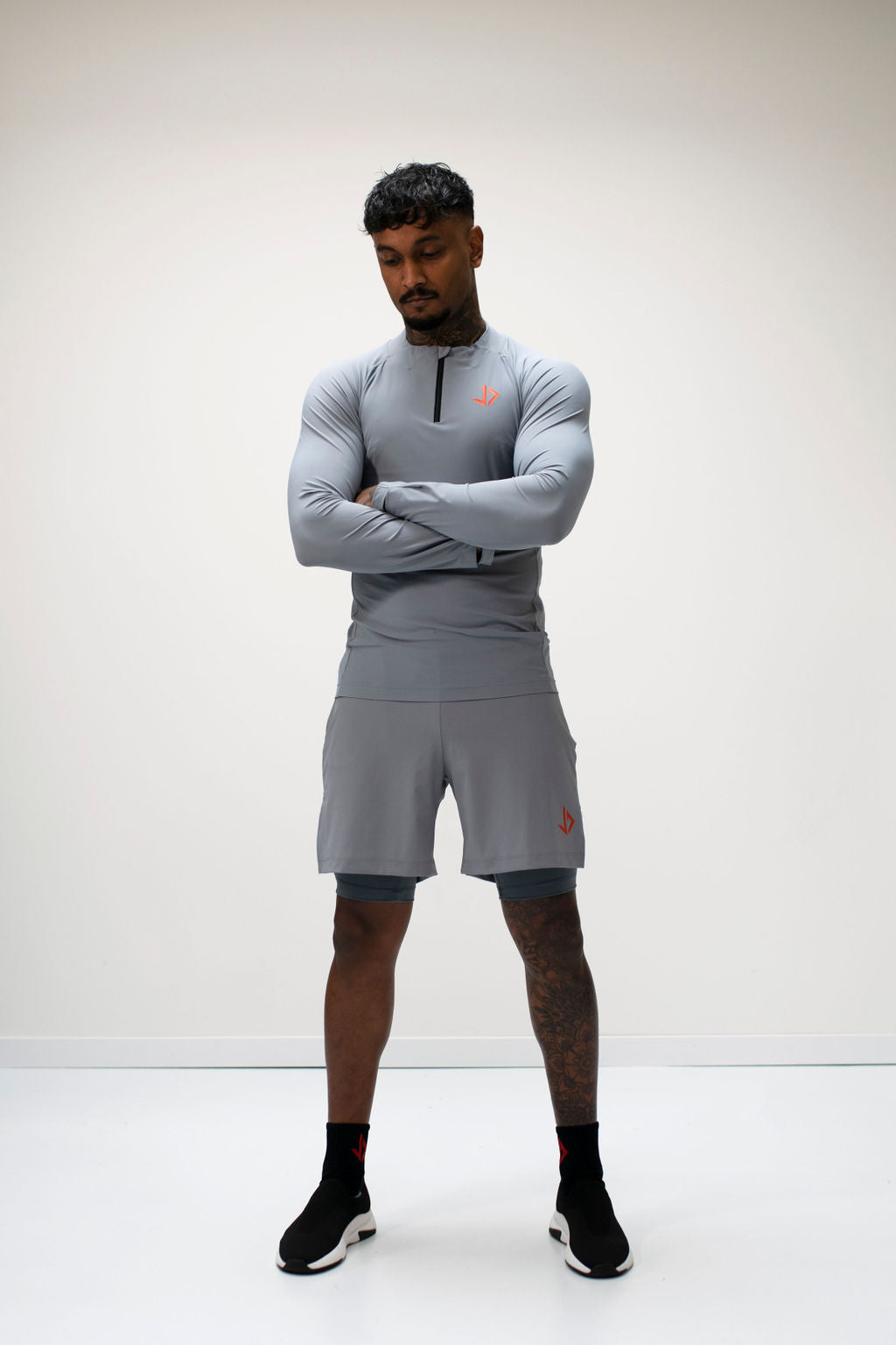 LIGHTWEIGHT RUNNING PRO LONGSLEEVE SLIM FIT - GREY
